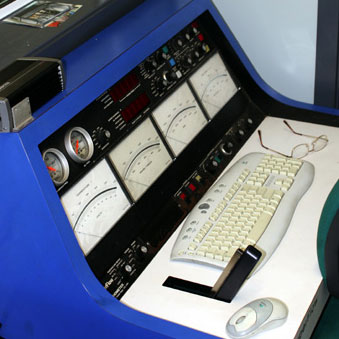 Engine dyno control console